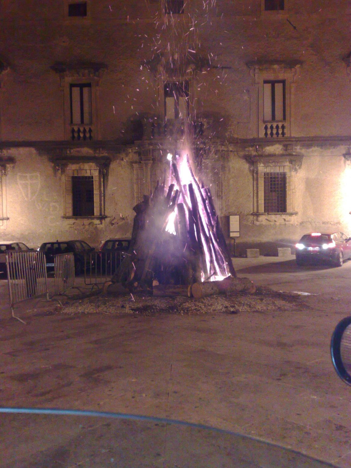 Foto Focara 2008 - Falò ad Aiello Calabro